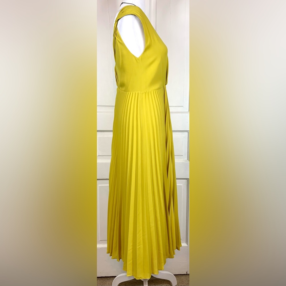 Vince Twist Front Pleated Midi Dress - Vneck - Sleeveless - Vback - Size 6 - Picture 6 of 12